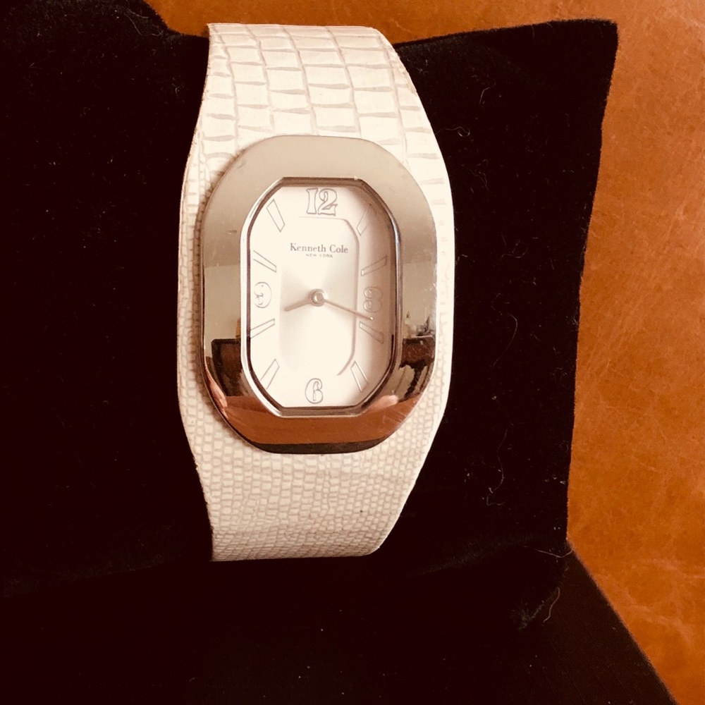 Kenneth Cole New York Snake skin print Watch